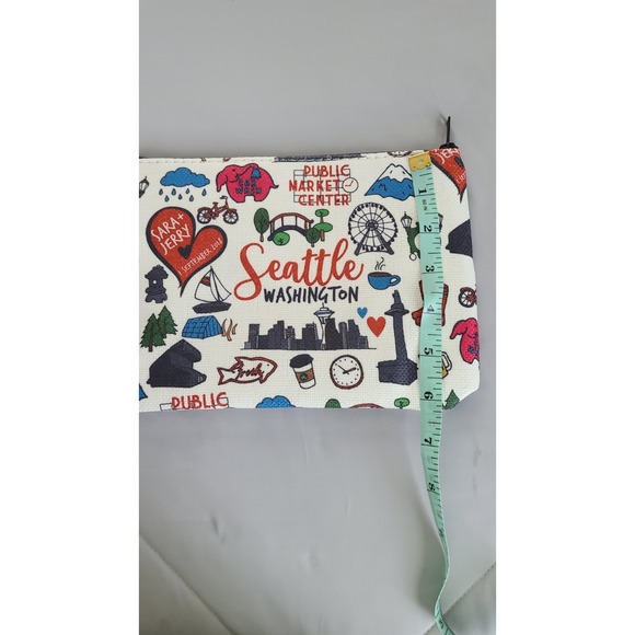 The Unbranded Brand Handbags - Multi-Functional Seattle WA‎ Traveler Gift Make Up Bag Zip Pouch